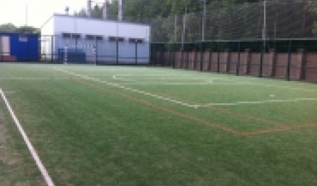 Фотография Петро Спорт Клуб.  Универсальное поле 