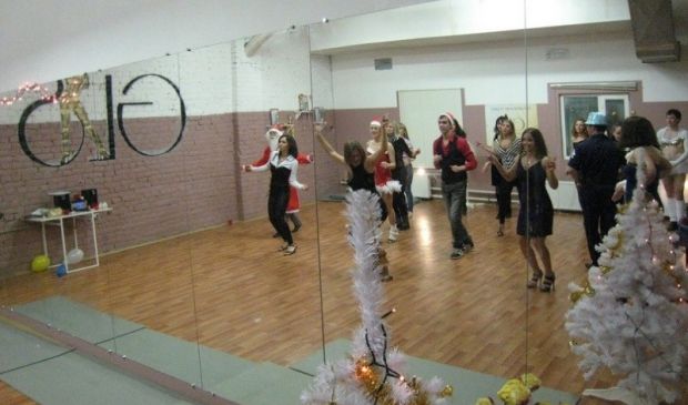 Фотография Golden Love Show, танцевальная студия