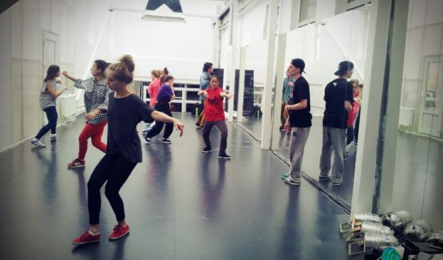 Фотография Школа танцев Stadia, танцевальный зал (60 кв. метров)