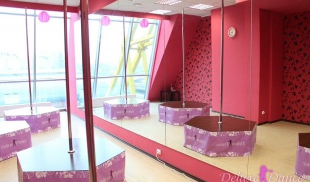 Фотография DeluxeDance, школа танцев (70м, 90м,110м,120м)