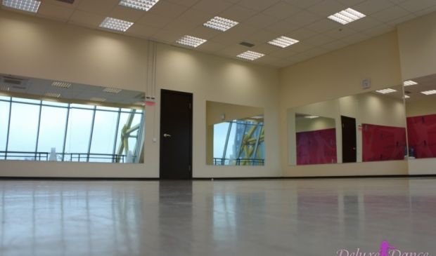 Фотография DeluxeDance, школа танцев (70м, 90м,110м,120м)