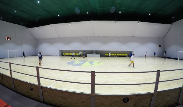 Фотография Универсальный спортивный зал «Арена Встреча»