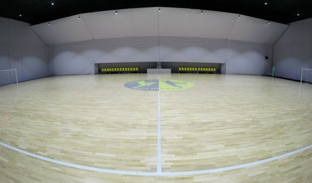 Фотография Универсальный спортивный зал «Арена Встреча»