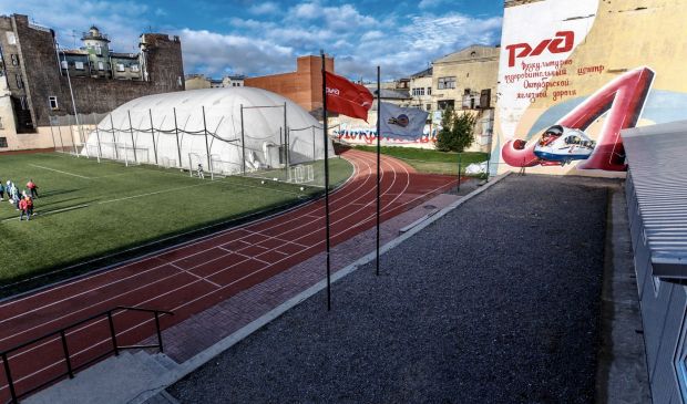 Фотография Футбольный манеж 38х20 ФЦ Локомотив