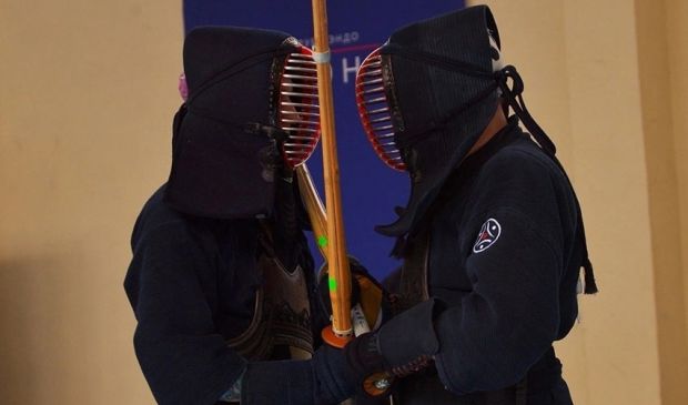 Фотография КЭНДО - японское фехтование бамбуковыми мечами